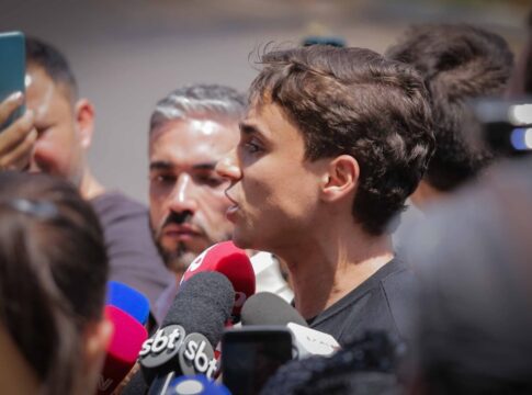 apos-ameaca,-nikolas-responde-e-diz-que-humorista-foge-da-justica