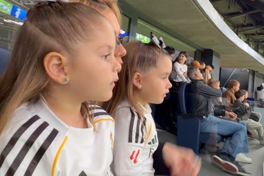 video:-filha-de-virginia-viraliza-com-reacao-fofa-em-jogo-de-vini-jr.