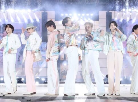 bts-anuncia-datas-de-novo-album-e-cronograma-da-turne-mundial.-confira