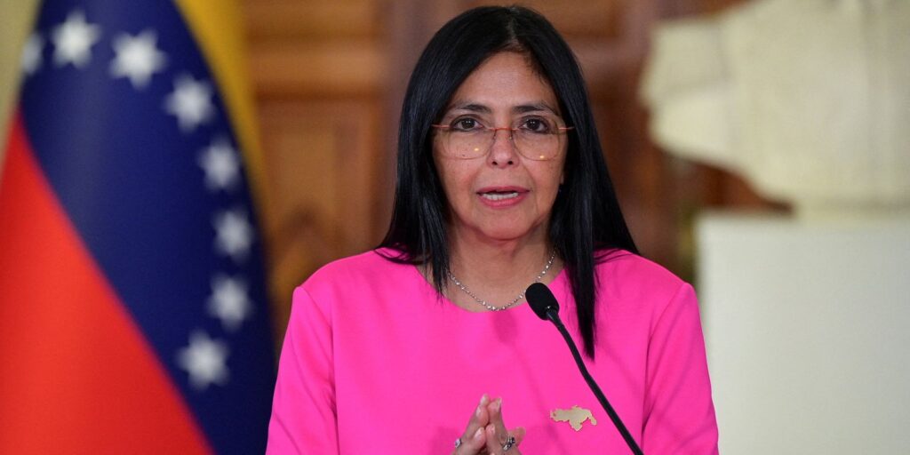 saiba-quem-e-delcy-rodriguez,-presidente-interina-da-venezuela