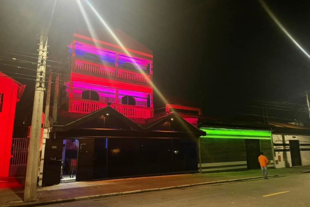 pm-com-ciume-de-garota-de-programa-e-preso-apos-atirar-contra-garcom