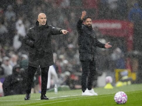 apos-premiacoes,-chelsea-e-united-dispensam-treinadores;-entenda