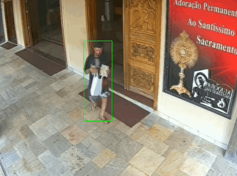 casal-e-preso-por-“sequestrar”-menino-jesus-de-presepio-em-igreja