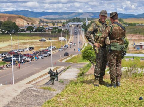 pm-de-roraima-reforca-efetivo-na-fronteira-entre-brasil-e-venezuela