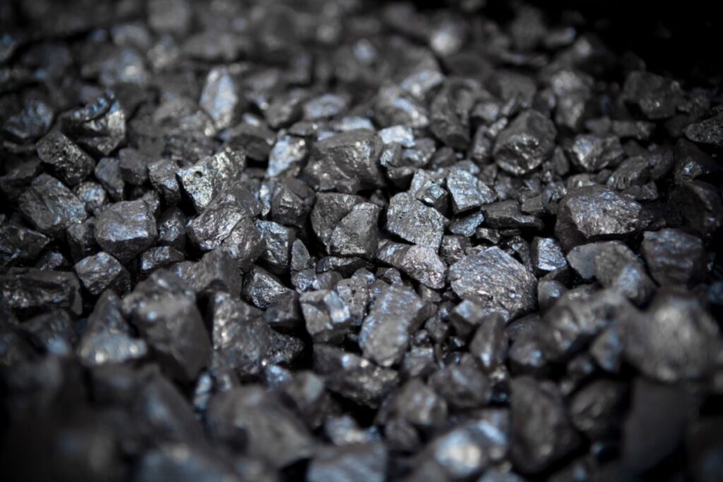 com-demanda-da-china,-preco-do-minerio-de-ferro-e-o-maior-em-5-meses