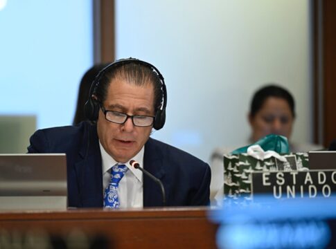 na-oea,-eua-diz-que-acao-na-venzuela-foi-“para-retirar-um-conspirador”