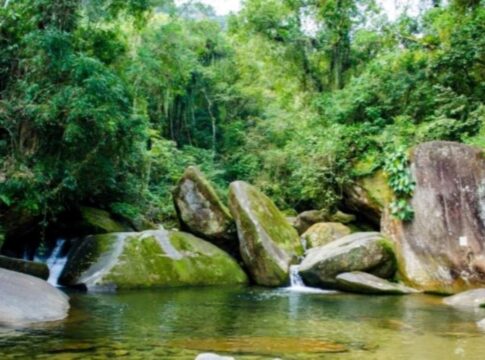 com-multa-de-ate-r$-3,4-mil,-mongagua-cria-regras-para-poco-das-antas