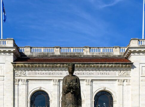 eua-na-oea:-petroleo-da-venezuela-nao-pode-ficar-na-mao-de-adversarios