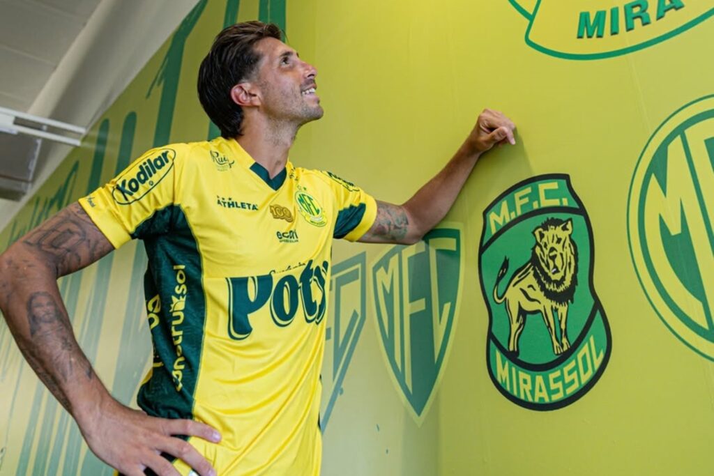 saiba-quem-e-o-argentino-ex-flamengo-anunciado-pelo-mirassol