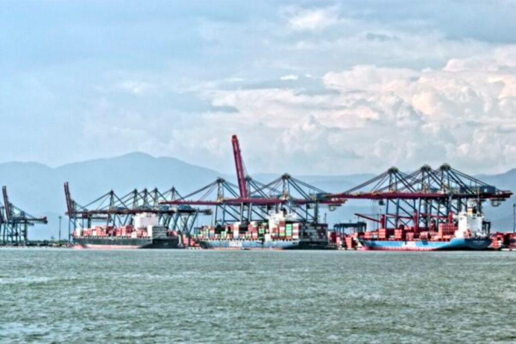 exportacoes-brasileiras-tem-recorde-e-somam-us$-349-bilhoes-em-2025