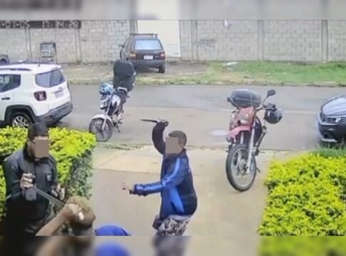 assaltantes-armados-com-faca-roubam-motoboy-durante-entrega-no-df