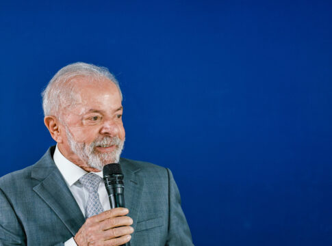lula-interrompe-ferias-de-tres-de-seus-ministros