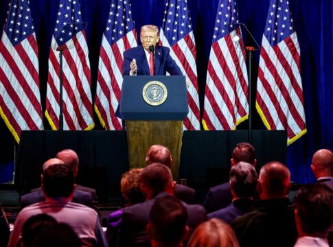 apos-ameacar-groenlandia,-trump-menospreza-peso-de-europeus-na-otan