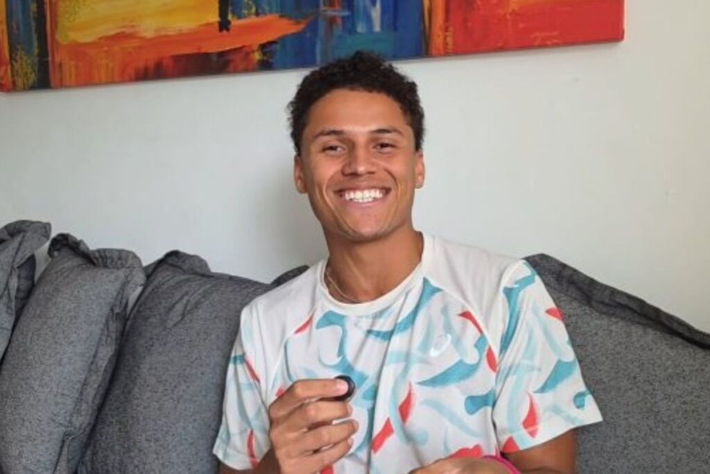 ex-bbb-abre-o-jogo-sobre-rumores-de-ida-para-o-bbb26.-assista