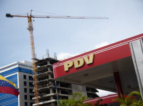 estatal-da-venezuela-diz-negociar-venda-de-petroleo-com-os-eua