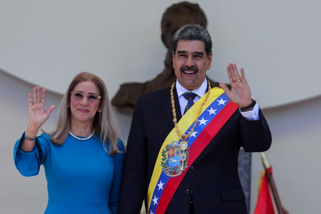 maduro-e-a-esposa-foram-feridos-durante-ataque-dos-eua,-diz-ministro