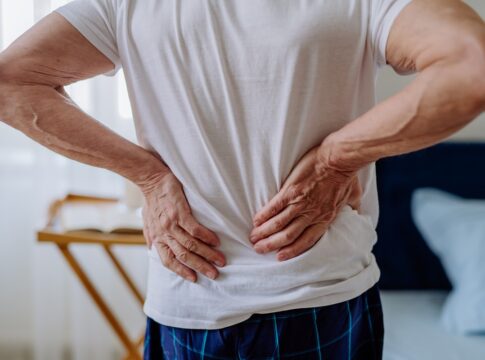 movimentos-da-infancia-podem-reduzir-a-dor-lombar-cronica,-diz-estudo