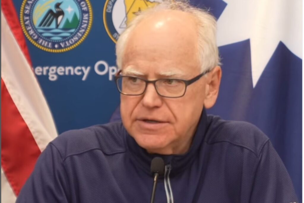 apos-ice-matar-mulher,-governador-de-minessota-mobiliza-guarda-nacional