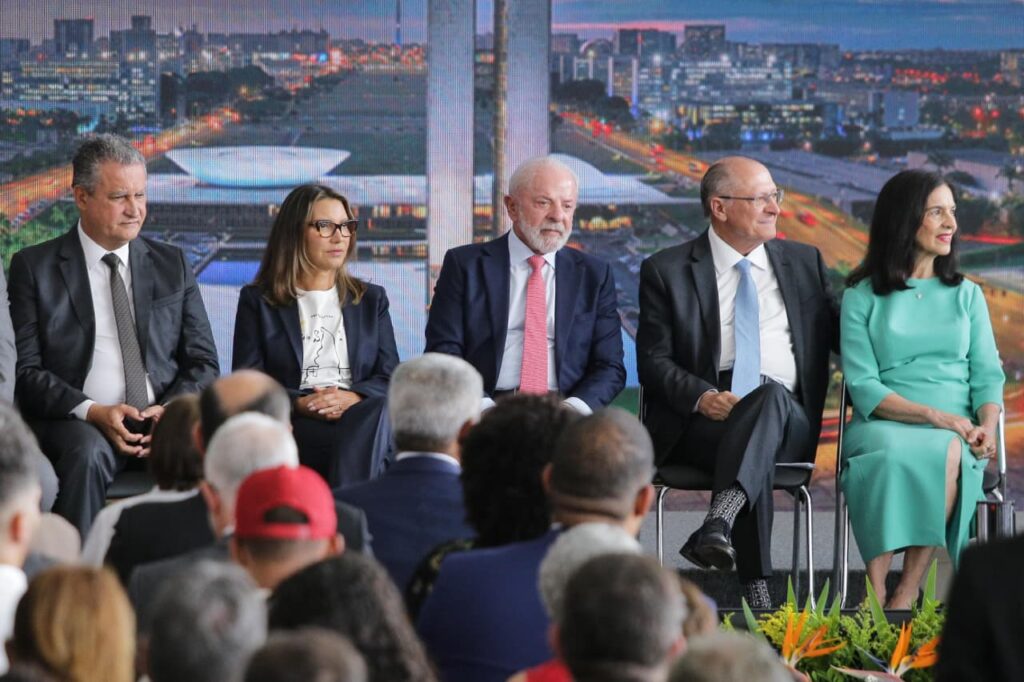 julgamento-de-golpistas-no-stf-mostra-vigor-da-democracia,-diz-lula