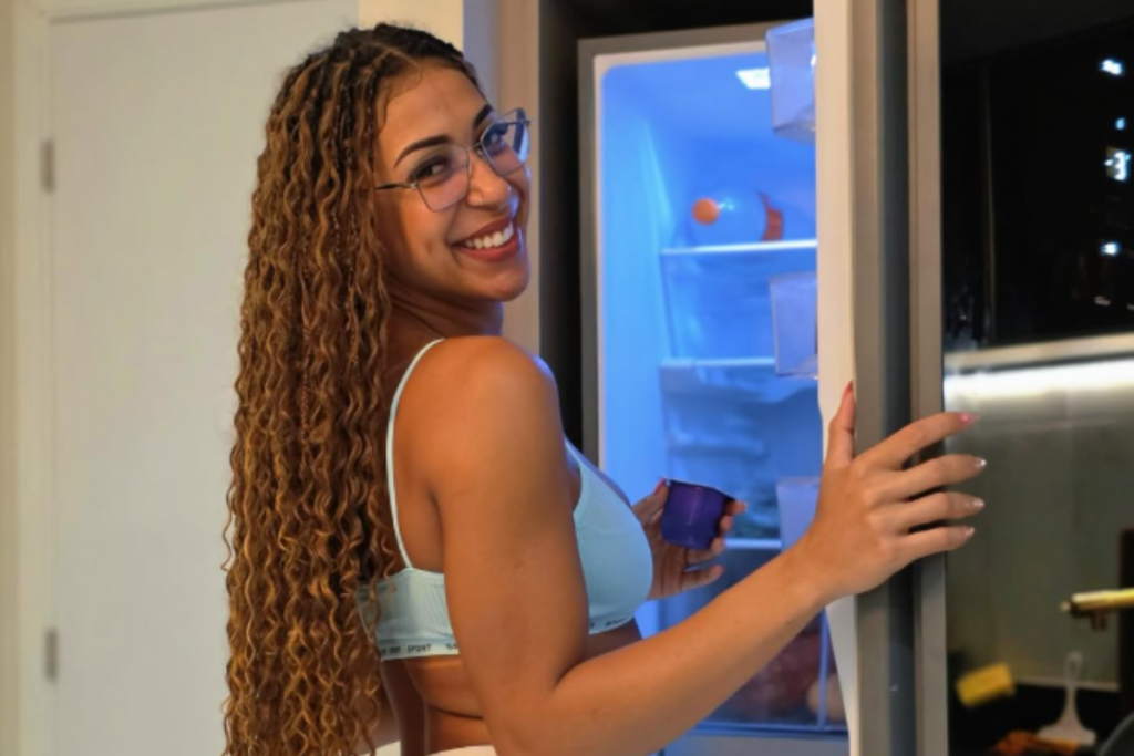 influencer-vende-o-proprio-suor-pos-treino-por-motivo-inusitado