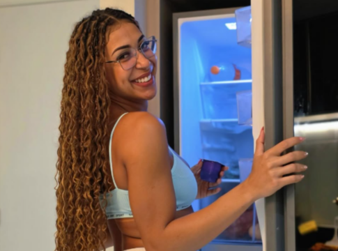 influencer-vende-o-proprio-suor-pos-treino-por-motivo-inusitado