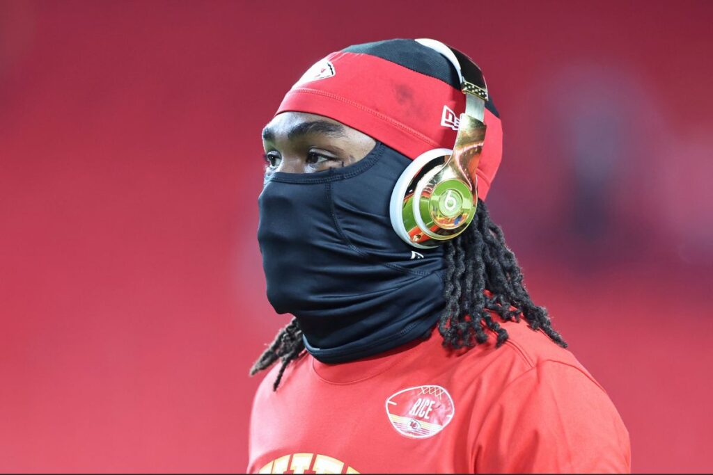 chiefs-e-nfl-se-pronunciam-apos-atleta-ser-acusado-de-agressao