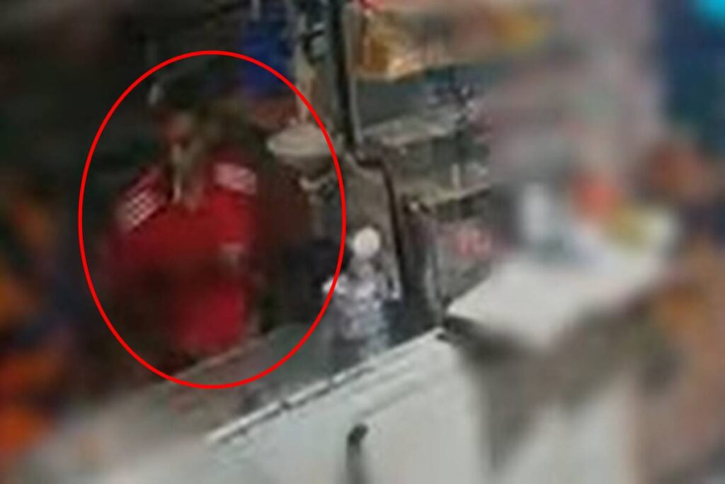 antes-de-estuprar-2-mulheres,-foragido-do-saidao-fumou-cigarro-em-bar