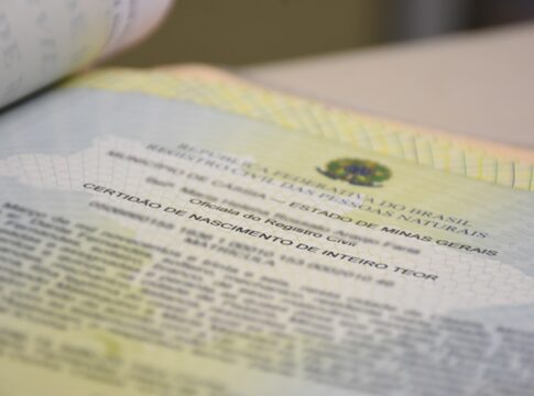 banco-e-condenado-por-usar-nome-antigo-de-homem-trans