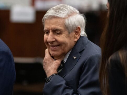 em-prisao-domiciliar,-heleno-podera-receber-ajudante-e-passadeira