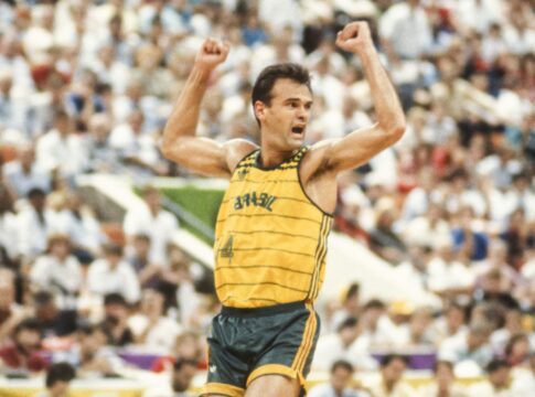 oscar-schmidt-e-campeoes-olimpicos-entram-no-hall-da-fama-do-cob