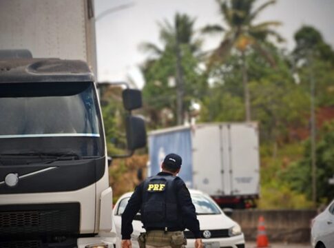 “rebite”:-motorista-e-flagrado-dirigindo-por-20-horas-ininterruptas