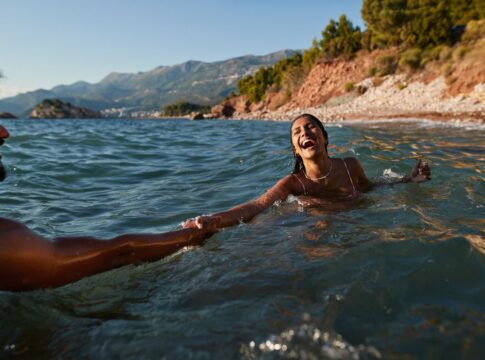 clima-de-verao:-sexologa-da-dicas-para-apimentar-uma-viagem-romantica