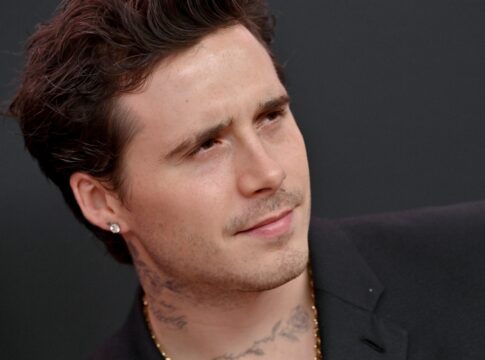brooklyn-beckham-pede-que-pais-so-falem-com-ele-por-meio-de-advogados