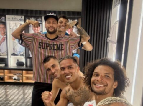 neymar-imita-gesto-de-gabigol-em-comemoracao-de-vitoria;-confira