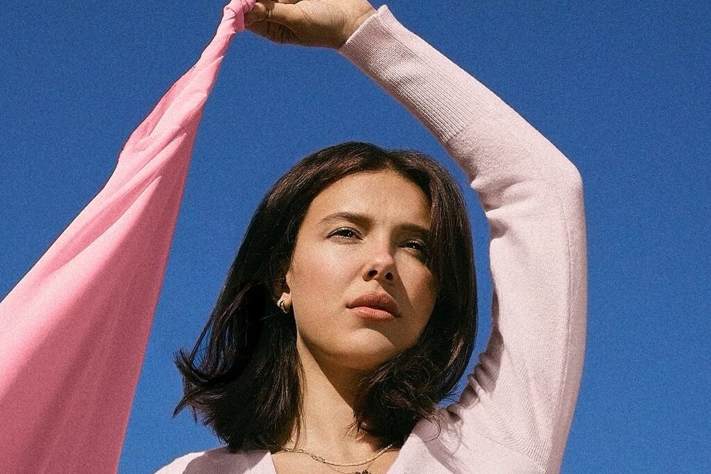 atriz-de-stranger-things-lanca-marca-em-colaboracao-com-walmart