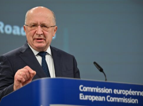 europa-fala-em-forca-militar-conjunta-para-substituir-tropas-dos-eua