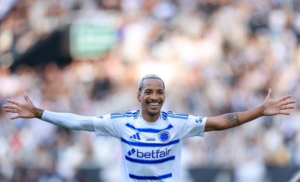 tombense-x-cruzeiro:-matheus-pereira-e-arma-do-meio-campo-da-raposa.-compre-seu-ingresso!