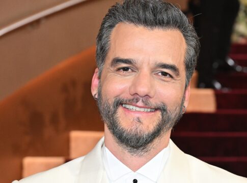 reacao-de-ator-que-perdeu-para-wagner-moura-no-globo-de-ouro-viraliza