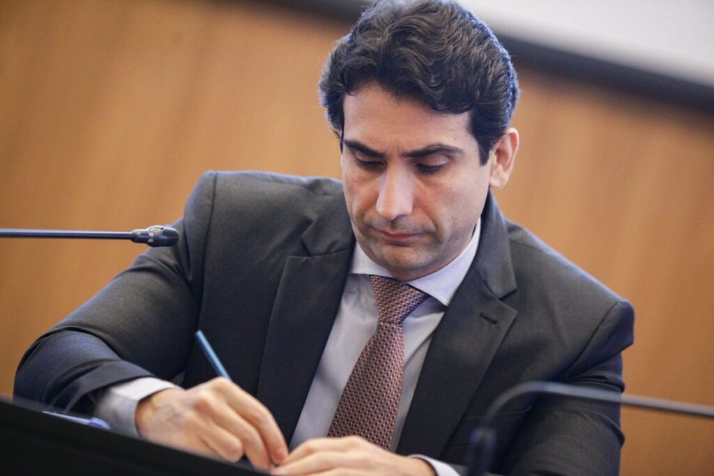 master:-galipolo-reune-se-com-presidente-do-tcu-apos-inspecao-suspensa