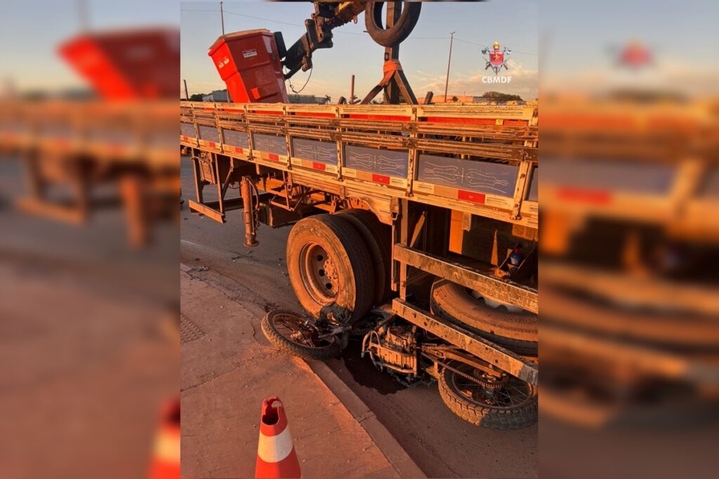 motociclista-morre-em-acidente-com-caminhao-na-via-estrutural
