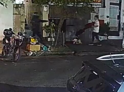 homem-que-passeava-com-cachorro-e-assaltado-a-mao-armada-em-pinheiros.-video
