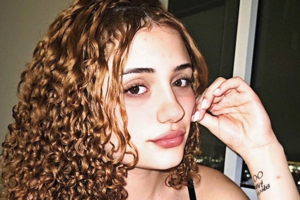 triplamente-qualificado:-jovem-que-atropelou-namorado-e-amiga-vira-re