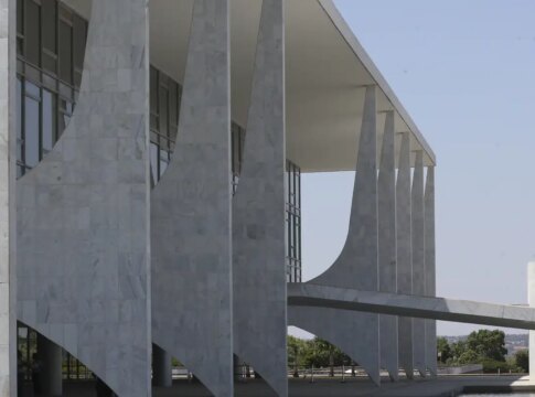 brasil-faz-doacao-de-material-militar-para-uruguai-e-paraguai