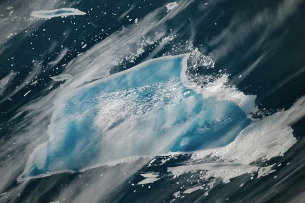 azul-vibrante:-maior-iceberg-do-mundo-deve-derreter-inteiro-ate-marco