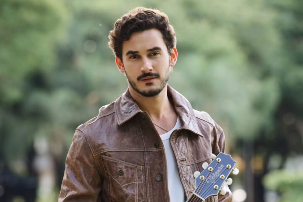 filipe-braganca-fala-sobre-imersao-no-sertanejo-para-coracao-acelerado.-assista-ao-video