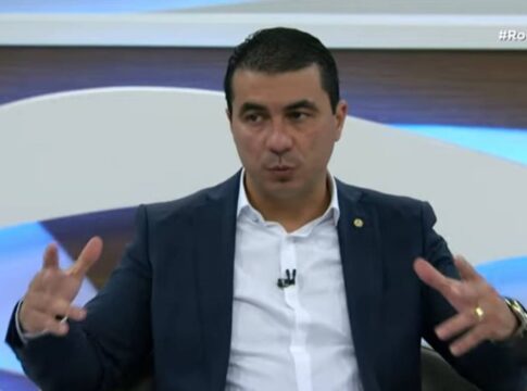 juiz-manda-bloquear-salario-do-ex-deputado-luis-miranda-na-vice-do-gdf