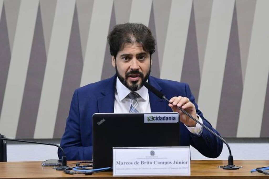 diretor-que-despachava-de-tornozeleira-contratou-empresas-investigadas