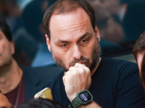 carlos-publica-carta-para-bolsonaro:-“sua-historia-nao-termina-aqui”