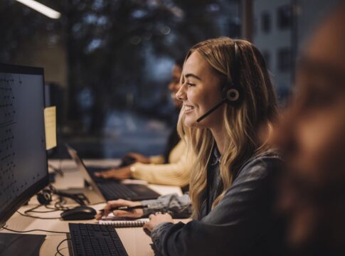 queda-de-servicos-mostra-perda-de-folego-da-economia,-dizem-analistas