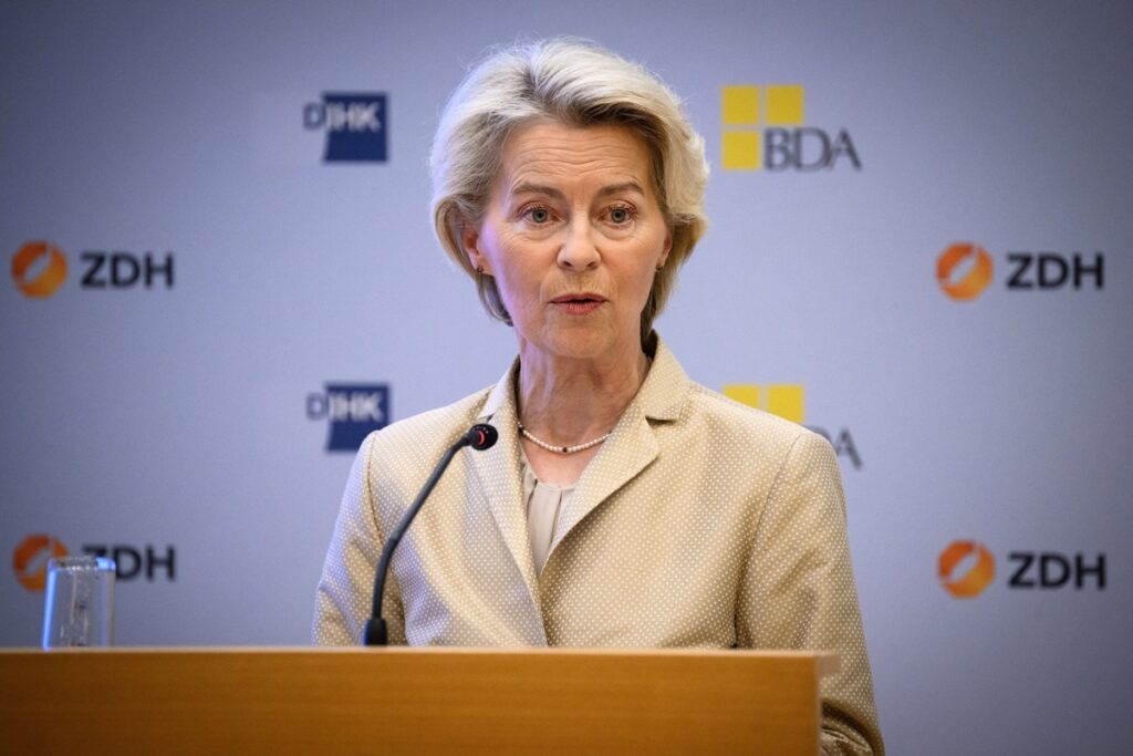 apos-mortes,-von-der-leyen-diz-que-ue-vai-propor-novas-sancoes-ao-ira
